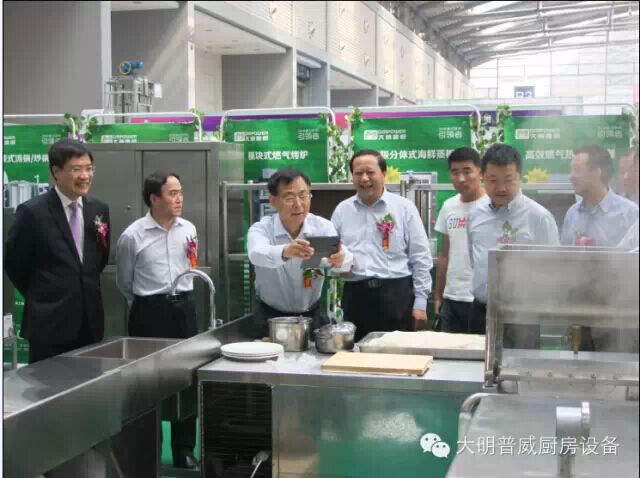 大明面皮機(jī)現(xiàn)場演示